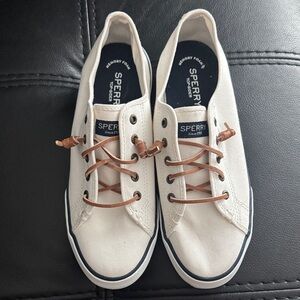 Sperry Women’s Cream Canvas Sneakers with Brown Laces